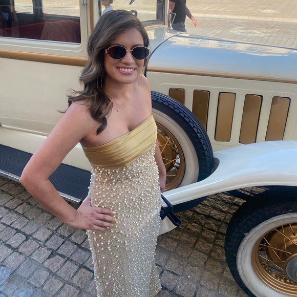 Miss circle beaded gold gown with white peals - Picture 5 of 5